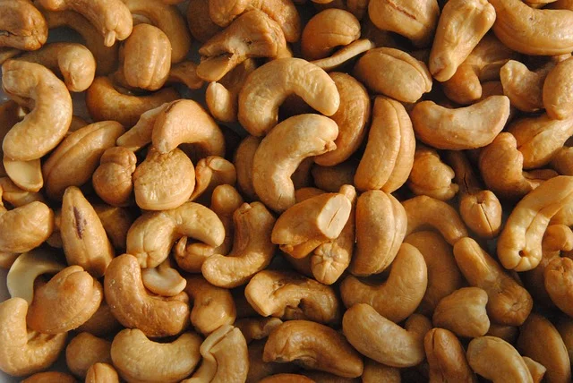 cashew-cores-1549580_640.jpg