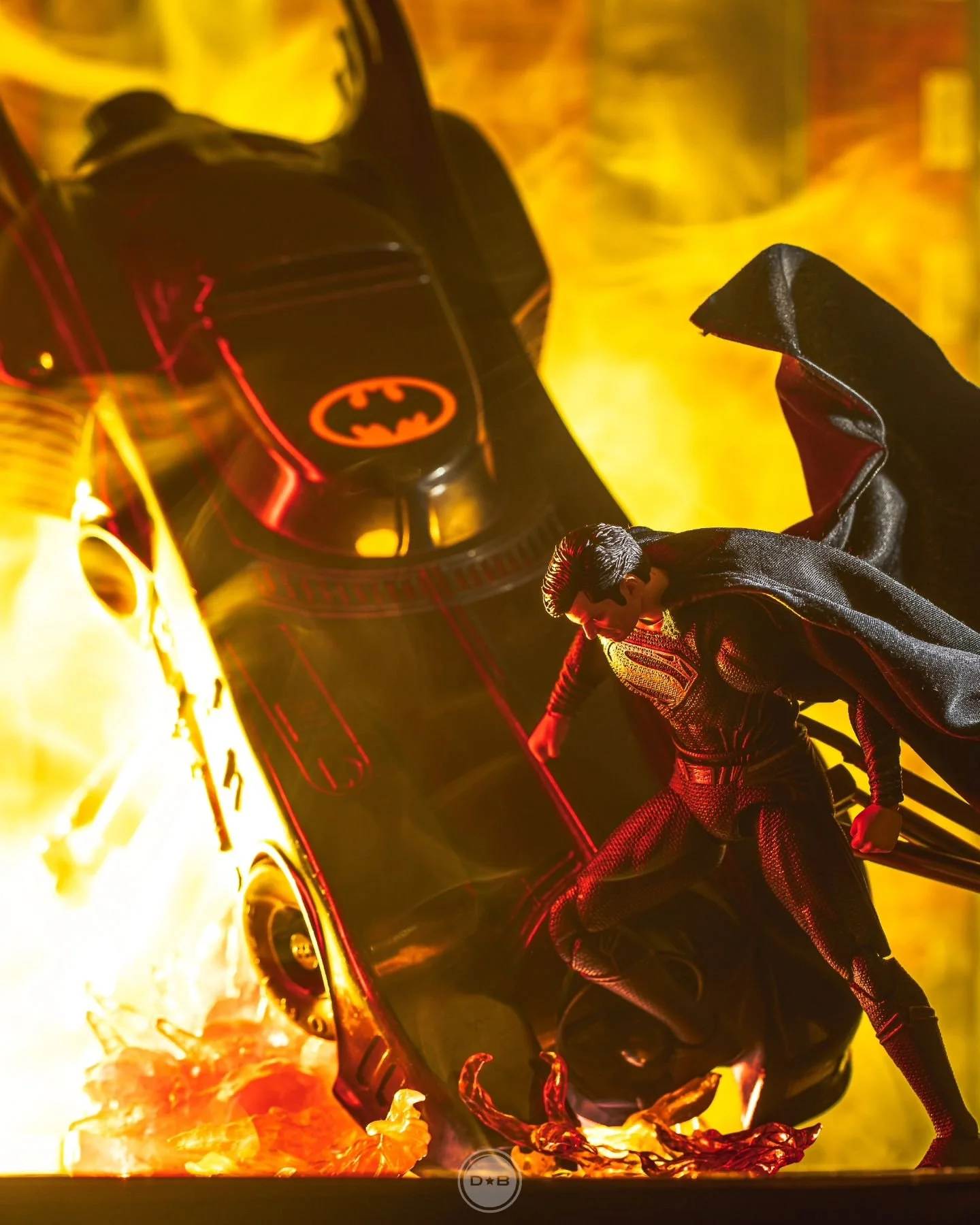 Krypton Stomp.
.
.
.
#batman #superman #henrycavillsuperman #dceu  #mafex #oldtoys #epictoyart ##toyphotography #orangeandblack #octoyber_titanicterror #toypic_community #toymoz