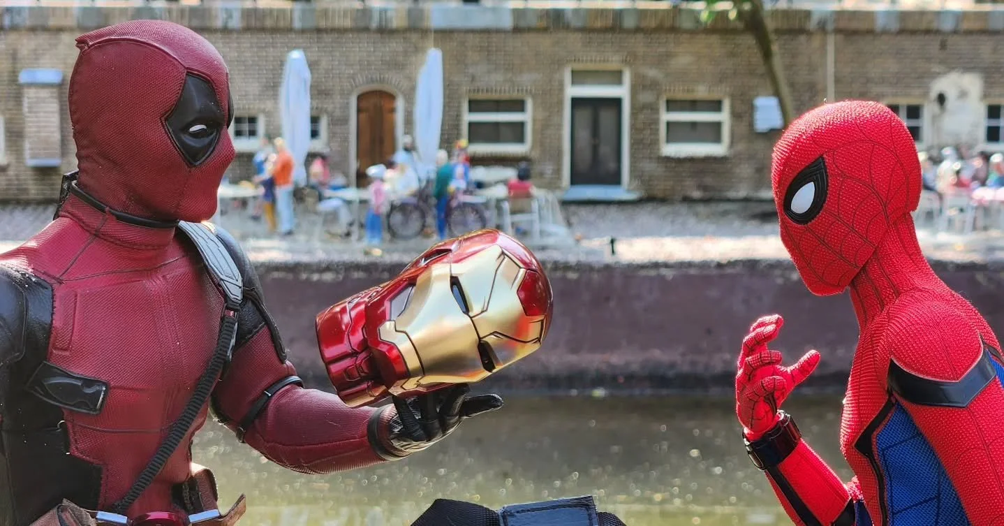 Give thanks. Or the head of an icon. Your choice.
.
.
.
#hottoys #deadpool #spiderman #mcu #marvelhottoys #toypops3 #toyunion #toyphotography #toyphotographer #toycollector #toycommunity #toycrewbuddies #RebelToysClub #JustAnotherToyGroup #toyartistr