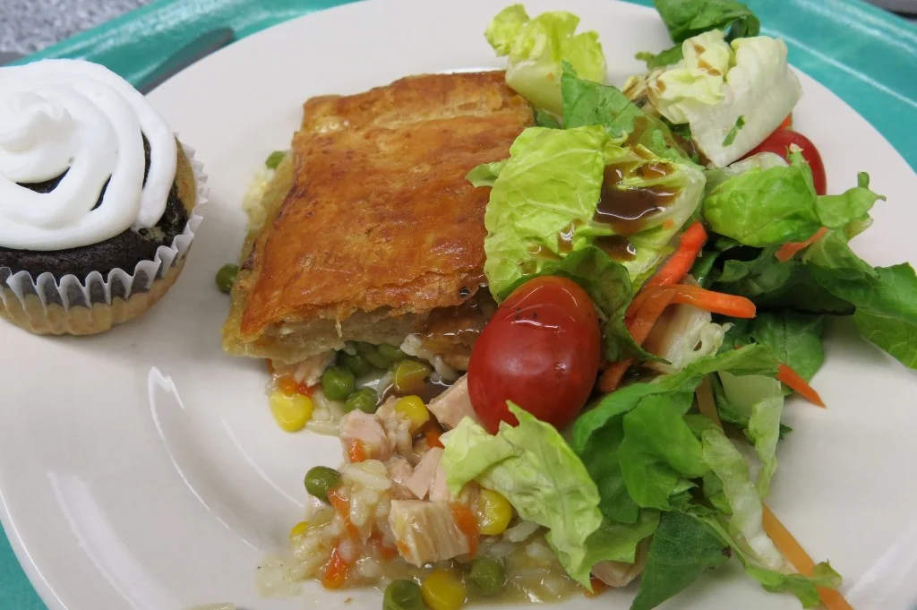 For my Saturday lunch I went for the hot-out-of-the oven, homemade chicken pot pie.