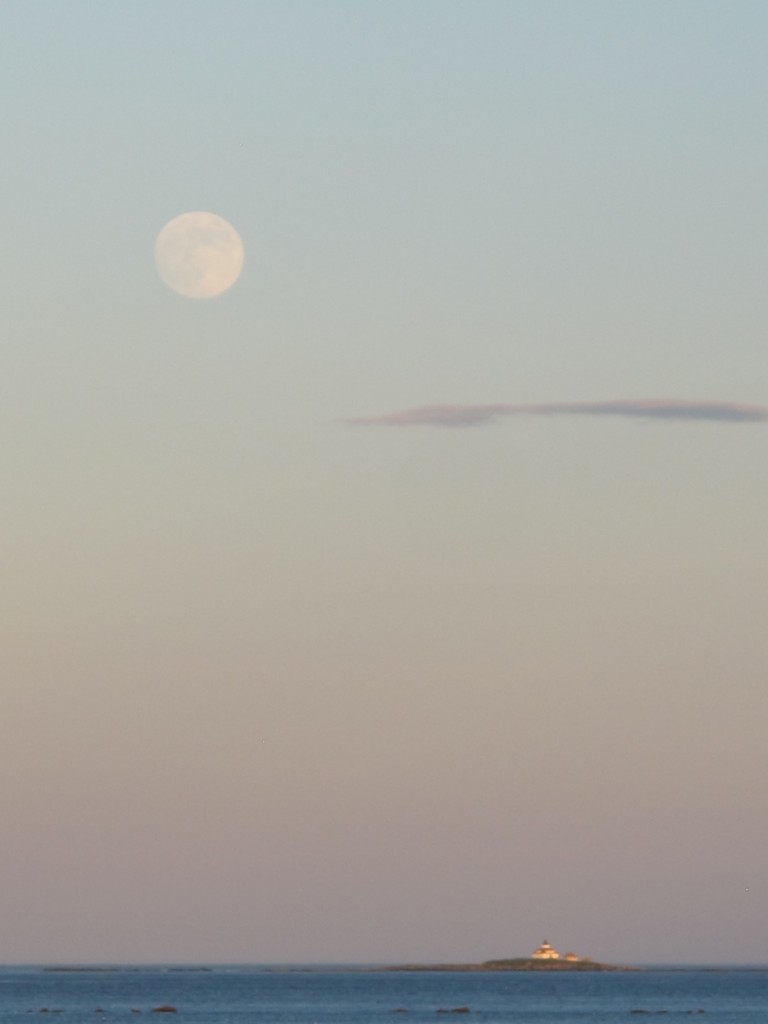 Ah, a taste of home. This was the scene looking out from nearby Bar Harbor the other evening.
