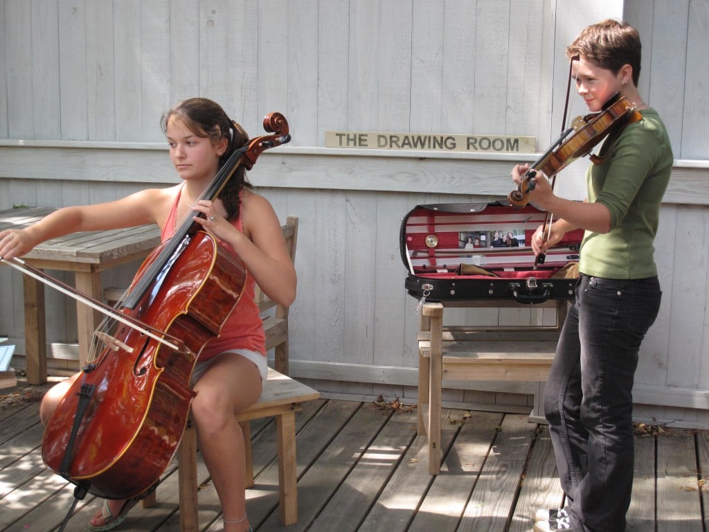 Last summer Melanie (on cello) and another musical prodigy, Emma Walsh, who had never even met before, got together to put on a memorable performance on the Drawing Room deck at the Notebook.