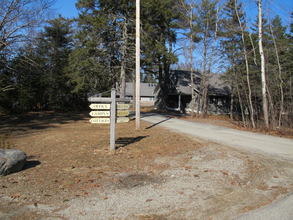 The lab's 200-acre campus on Salisbury Cove has a relaxed, woodsy feel.
