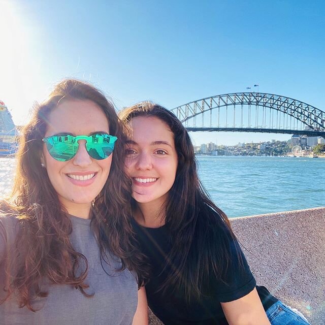 Sydney summer vibes 🧡 miss you @nfloresm_ 😘