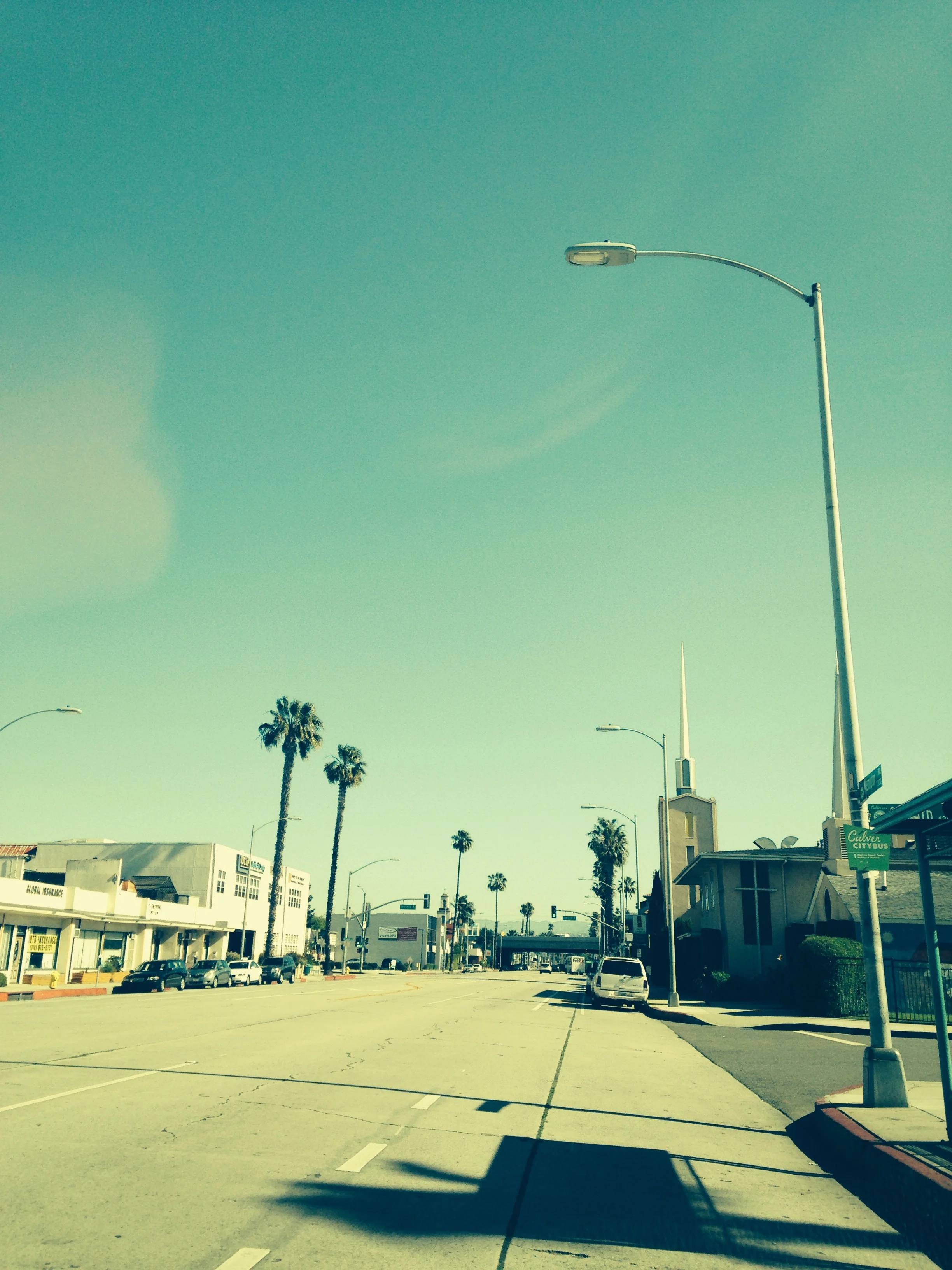 Driving east on Washington Boulevard, Los Angeles, Ca. 10 a.m., March 23, 2017.