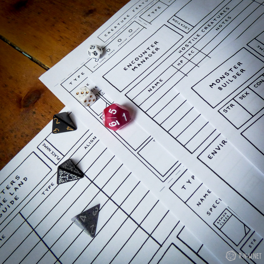 MINIMAL - MONSTERS-3.jpg