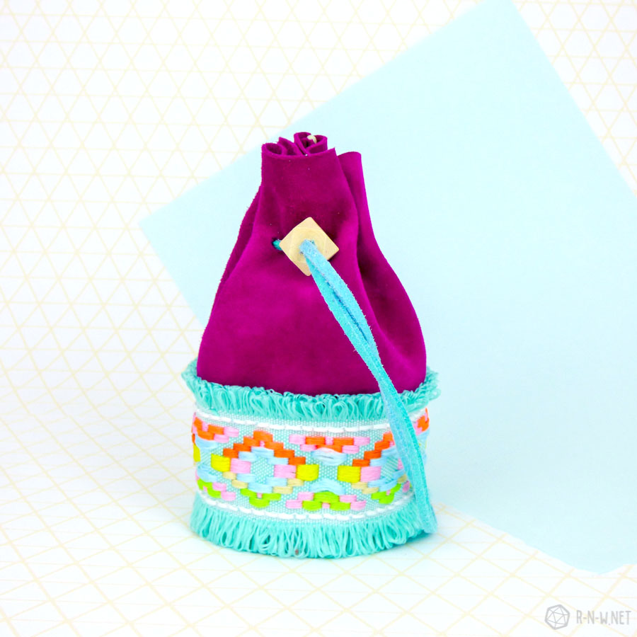 DICE POUCH - WILD MAGIC-1.jpg