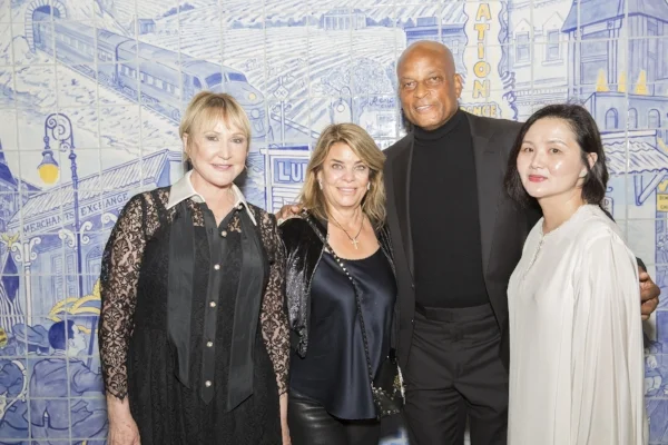 In Concert with Caminar Co-Chair and Caminar Board Member Linda Leao, Caminar Board Member and Maestro Sponsor Carole Middleton, Special Host Ronnie Lott, and In Concert with Caminar Co-Chair and Caminar Board Member Tze Pin Tai
