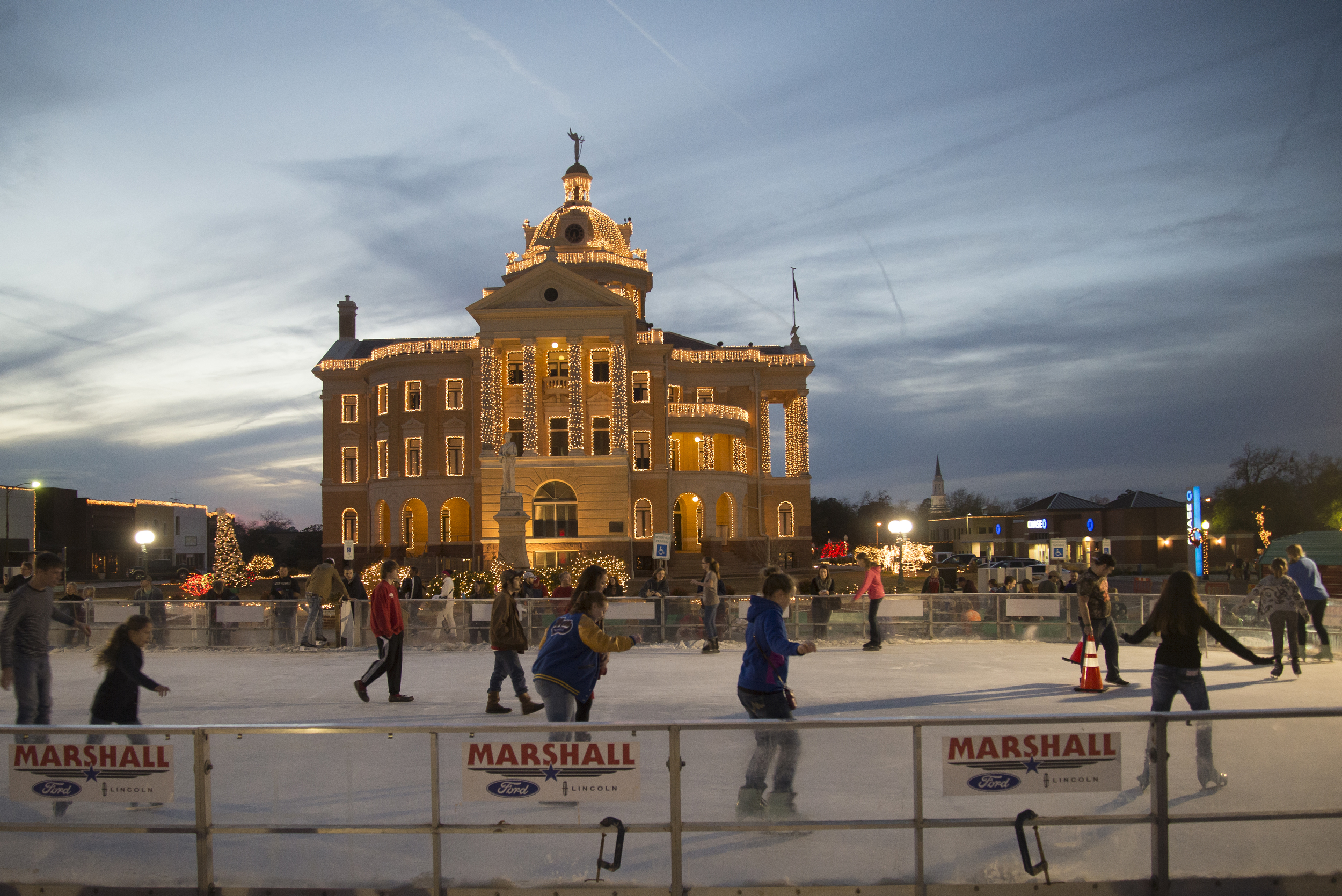 The famous East Texas ice skating rink, which sits in the center of the festivalnear the courthouse.