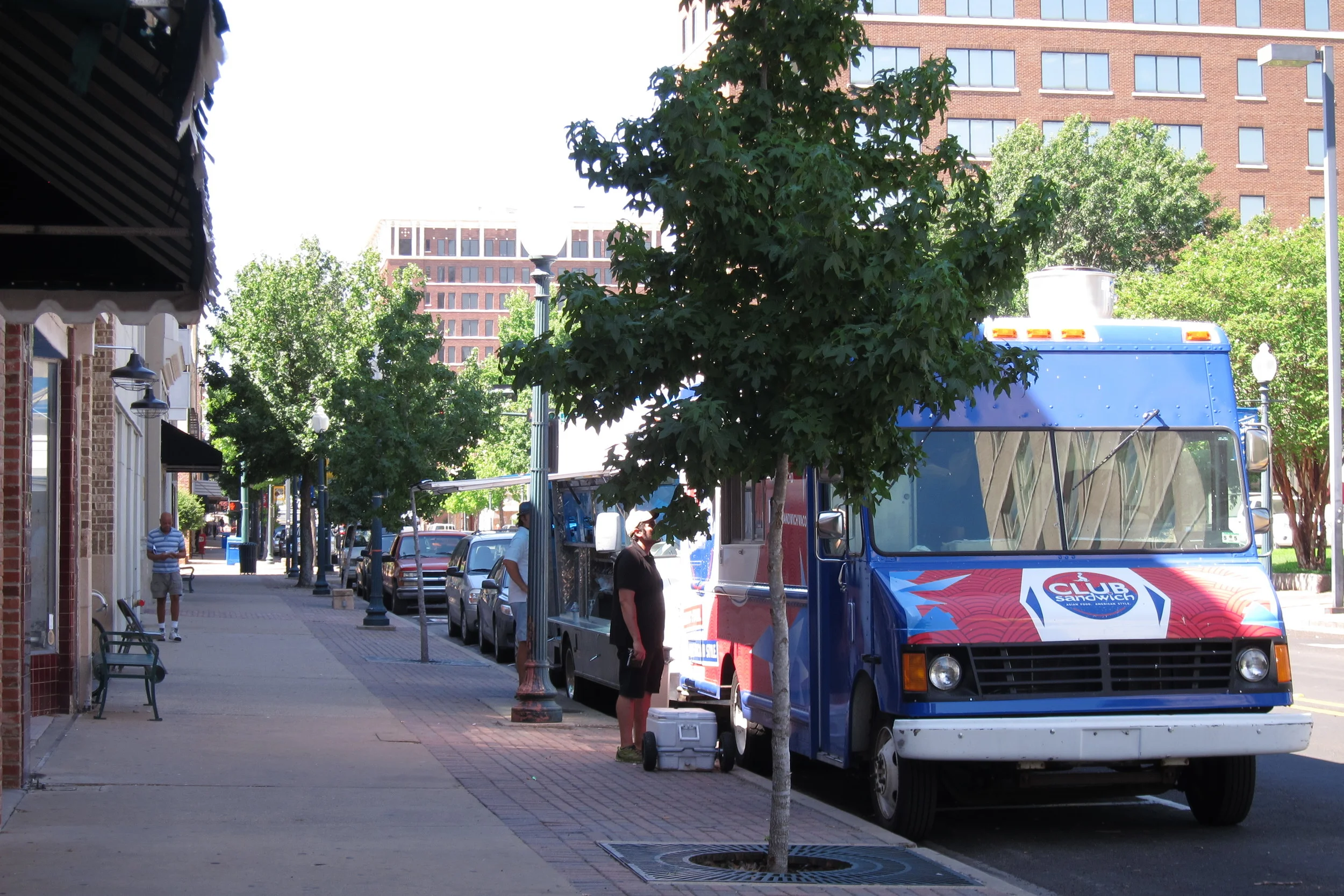 Food trucks line up in front of the popular Dichotomy Coffee shop on Austin Avenue in Waco for the lunch rush. The right combination of food offerings complements the foot traffic to the popular coffee hang out. Visit the Texas Main Street Resource …