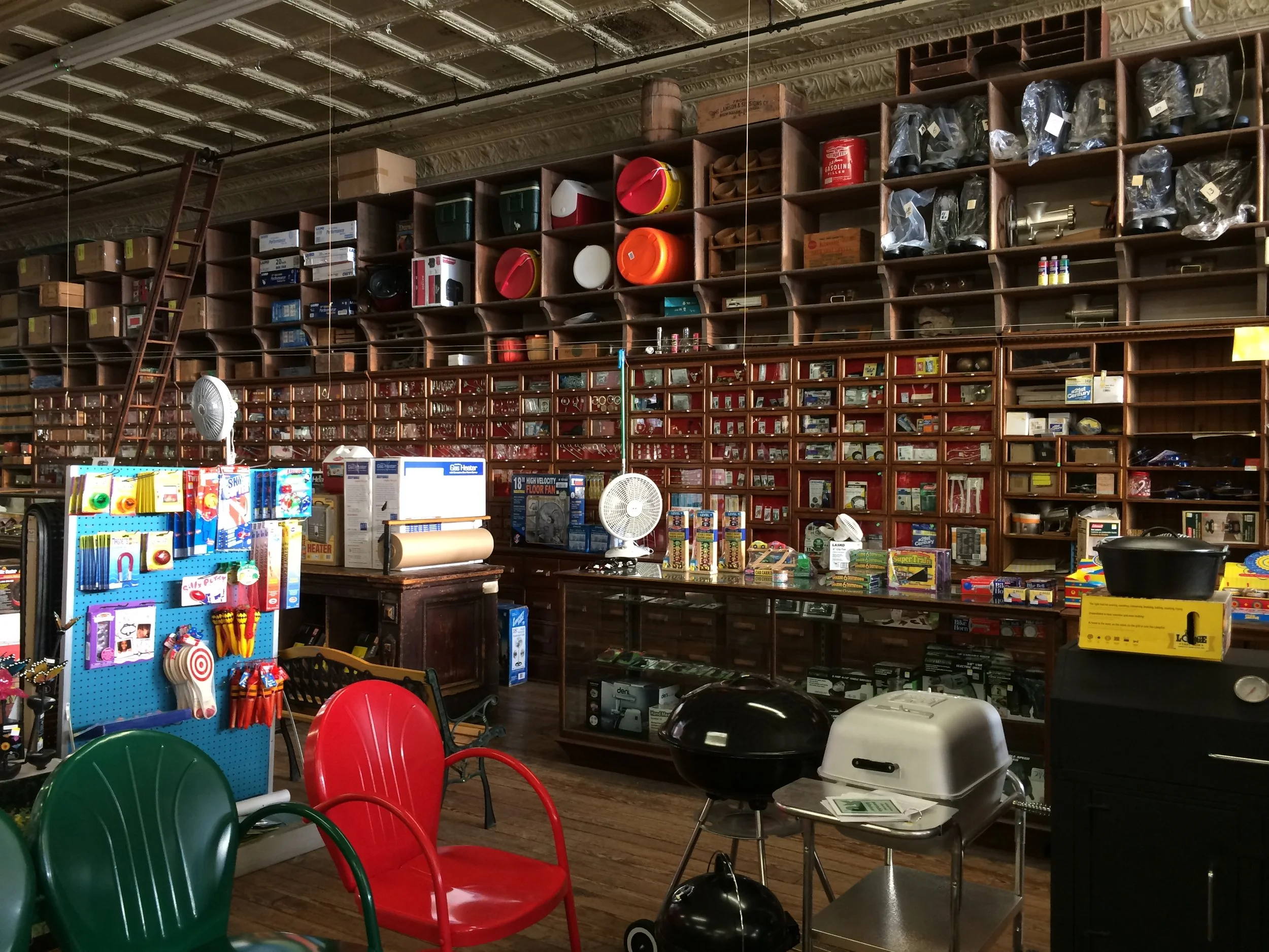 Henne Hardware - New Braunfels