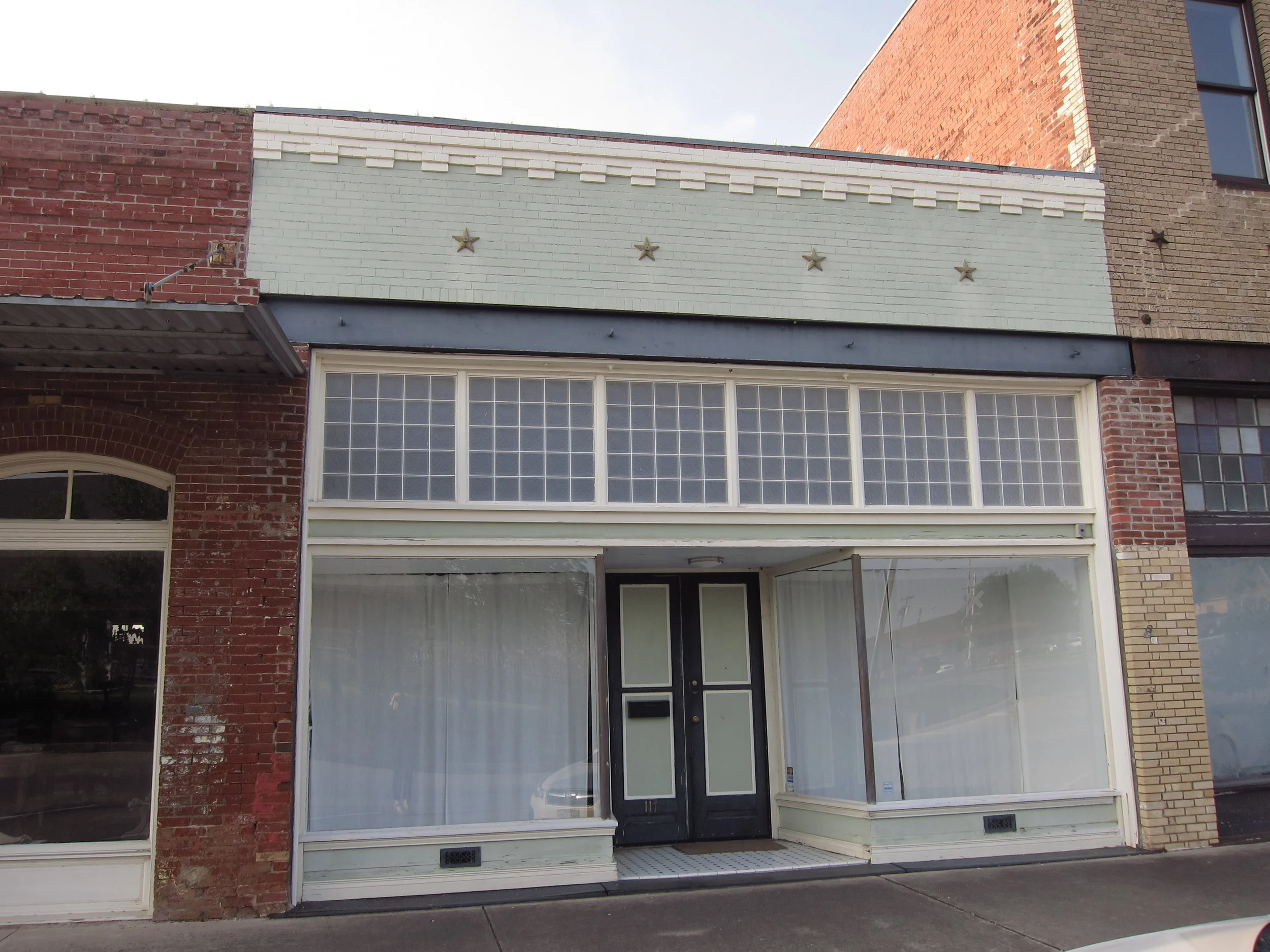 The best downtown zoning codes combine land use regulation with building design to achieve active storefronts.