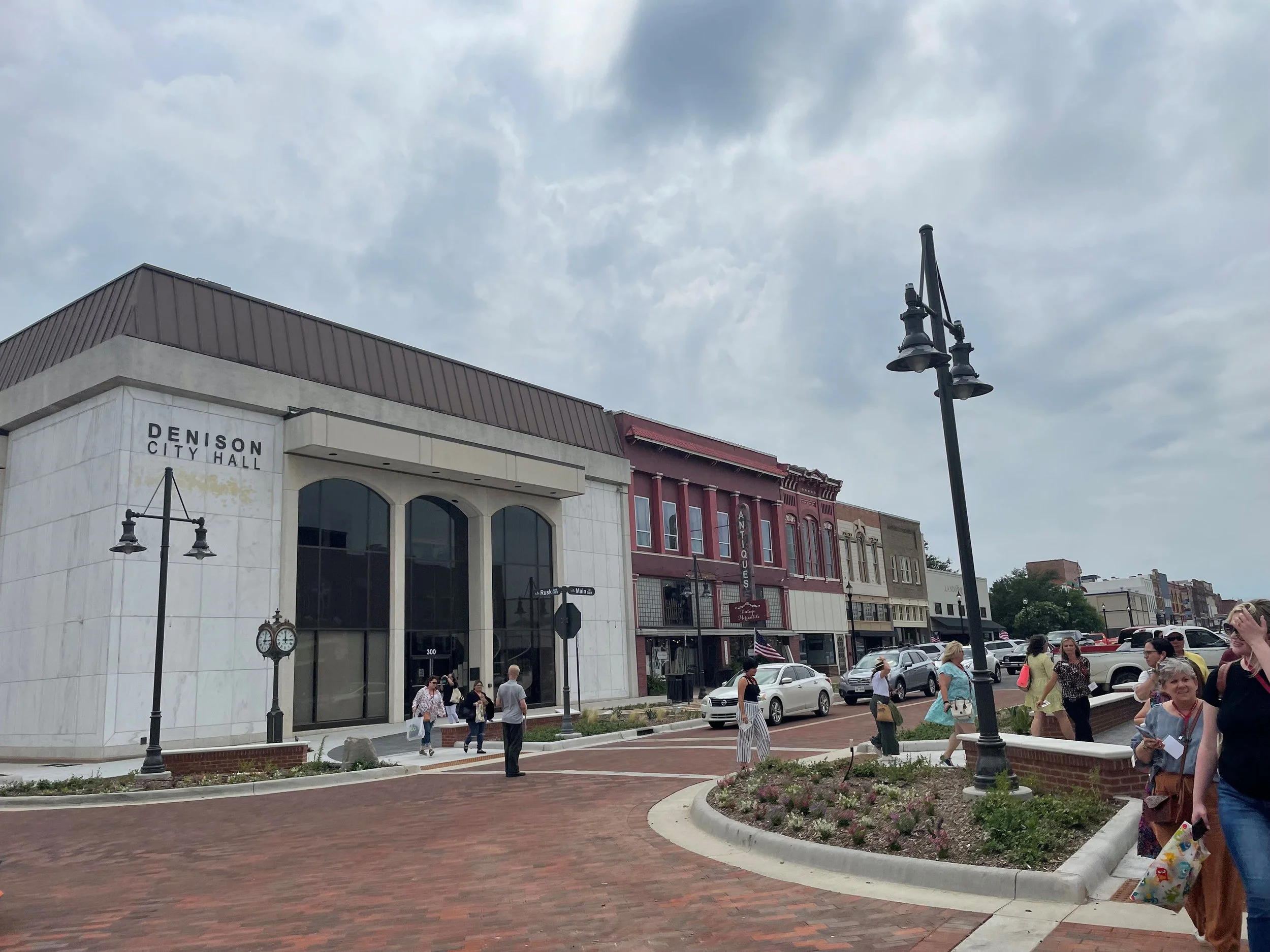 Denison_6.21_BusinessTour.jpg