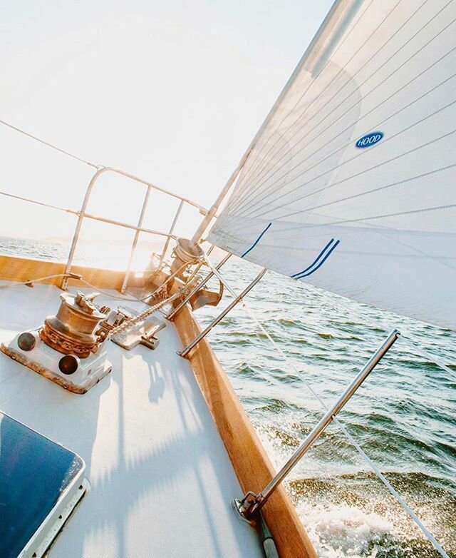 We&rsquo;re sailing into some uncharted territories and couldn&rsquo;t be more excited to have you along for the ride!! Details on a new collection coming Wednesday.

Photo from our friend @k___elizabeth #myeverydayadventures