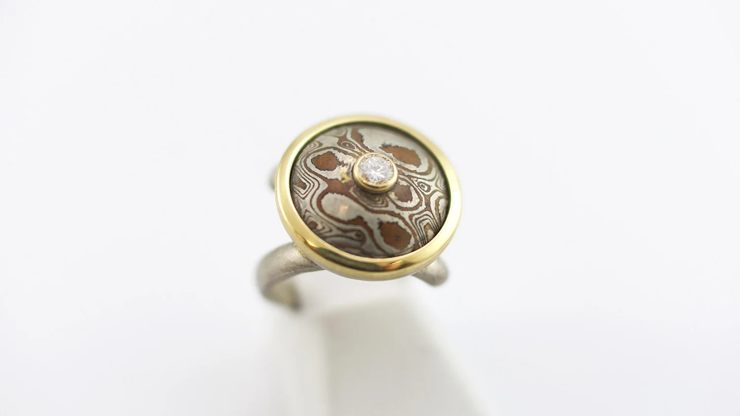 ring-golddiamond.jpg