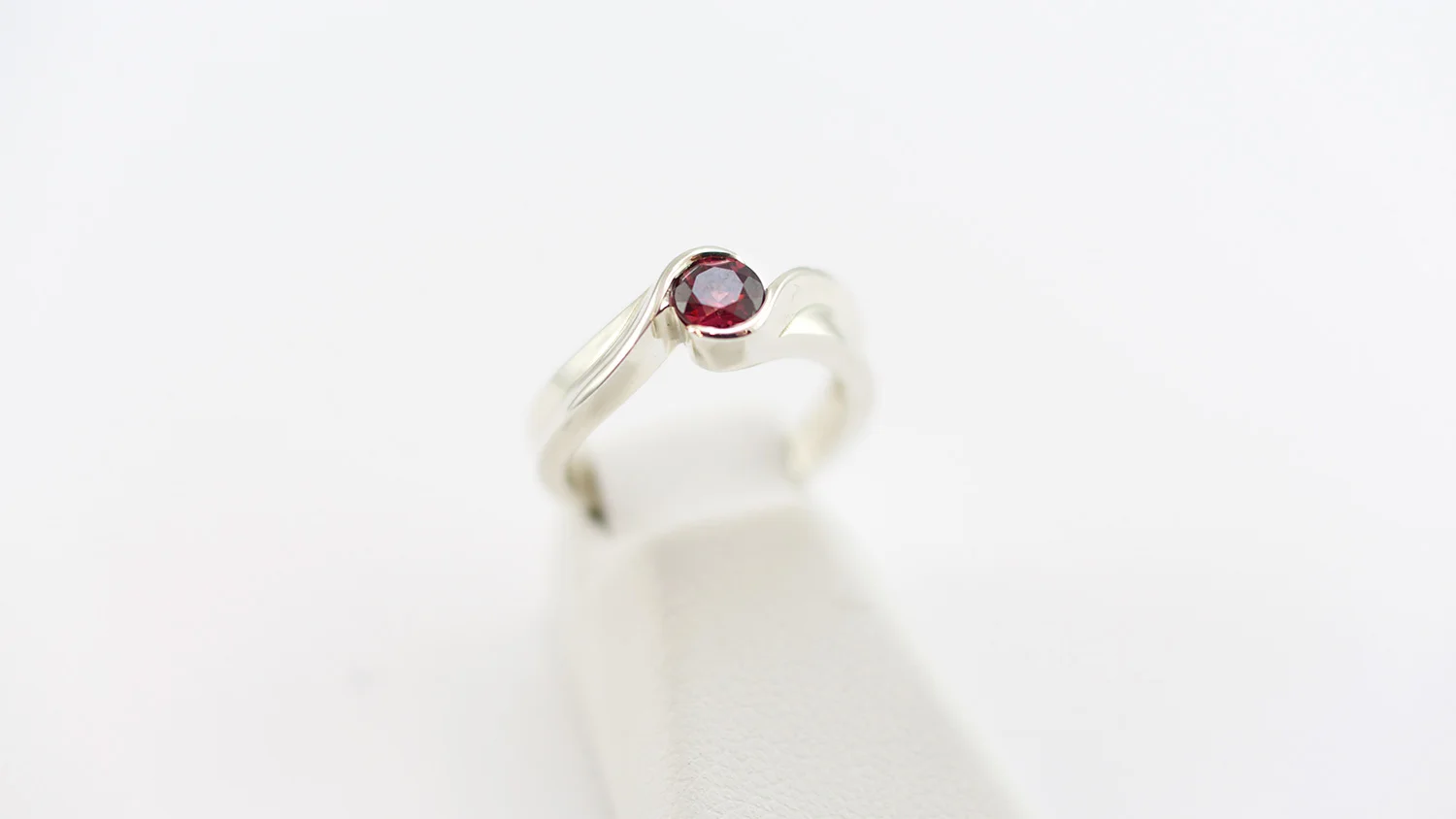 ring-red2.jpg