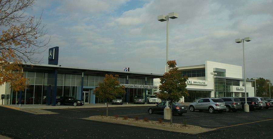 Luxury Auto Mall of Sioux Falls 1.jpg