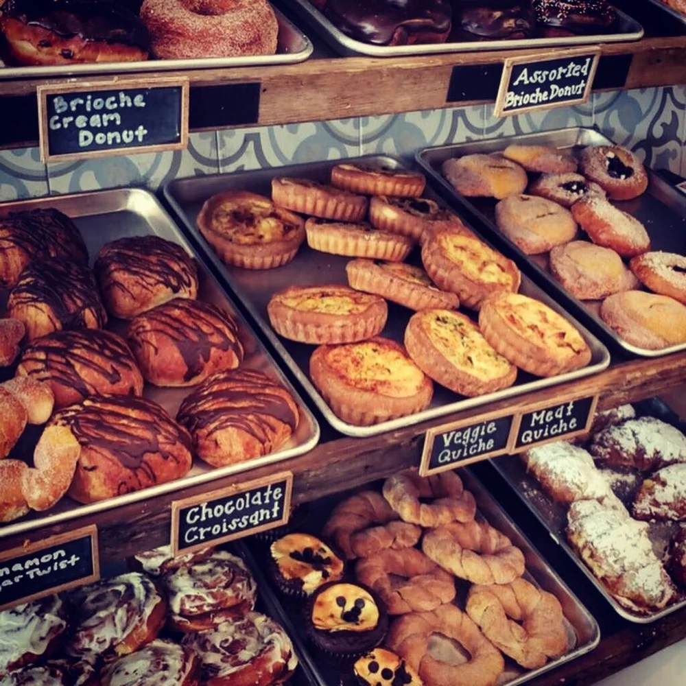 Meringue Cake Studio