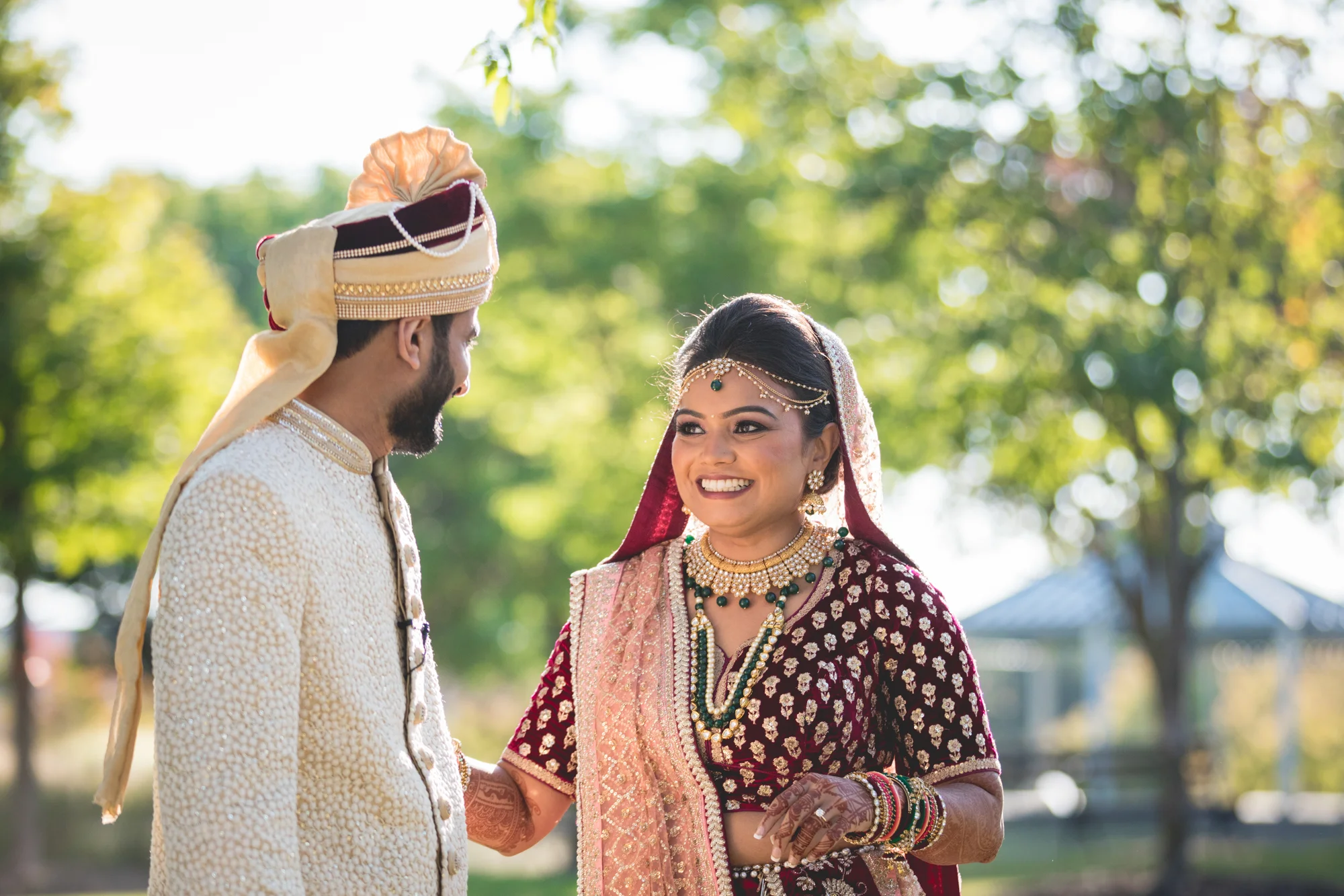indian-bride-and-groom-first-look.jpg