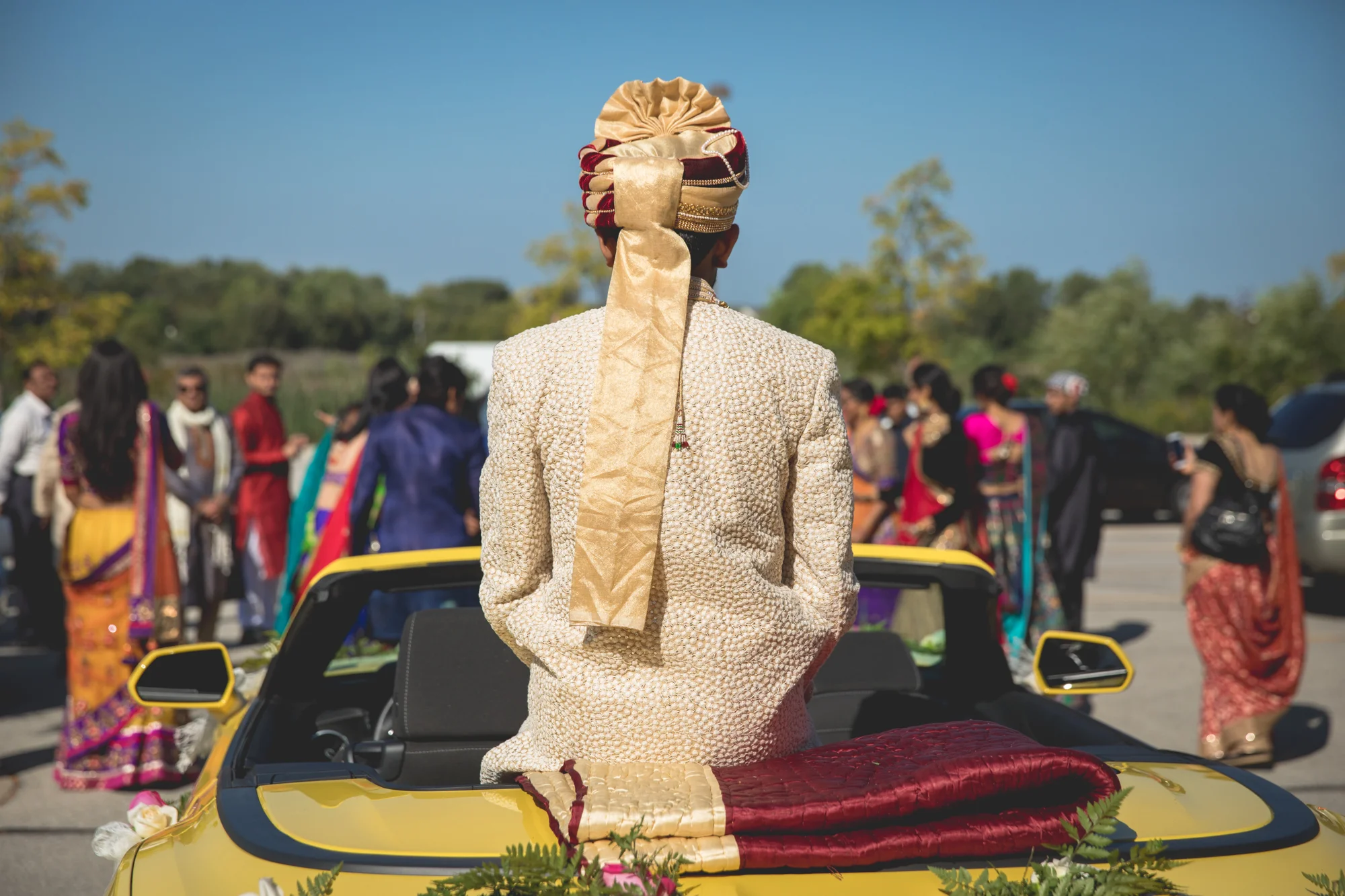 indian-groom-with-head-dress.jpg