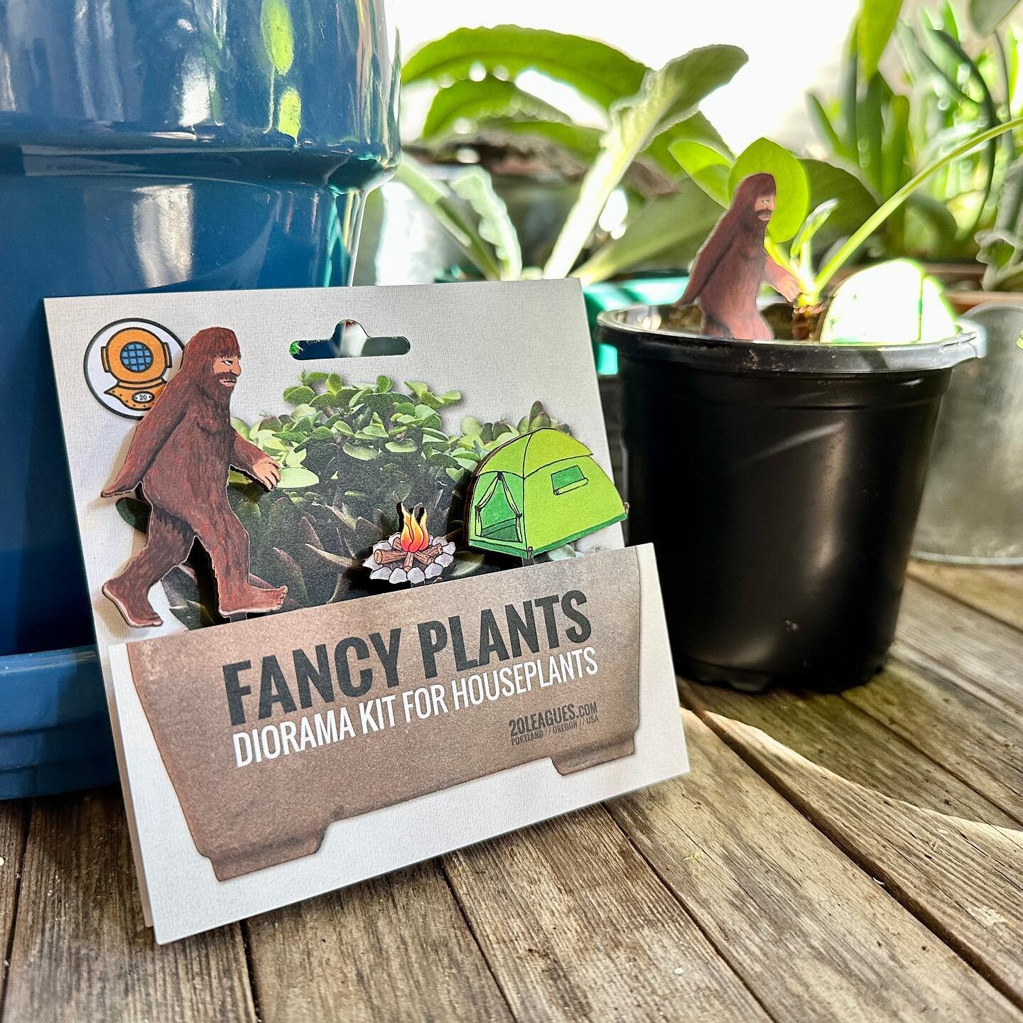 🤩🌱 It&rsquo;s Fancy Plants Friday Y&rsquo;all! 🪴🤩 
Setting the mood in a sassy little number, Sasquatch lurks its stuff through your houseplant alongside a haughty fire and tent ensemble. Add a splash of cryptid to your plant&rsquo;s crib for a l