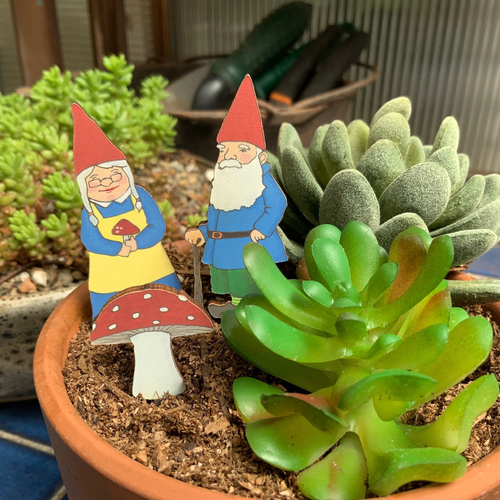 Garden Gnomes Fancy Plants Diorama Kit — 20 LEAGUES