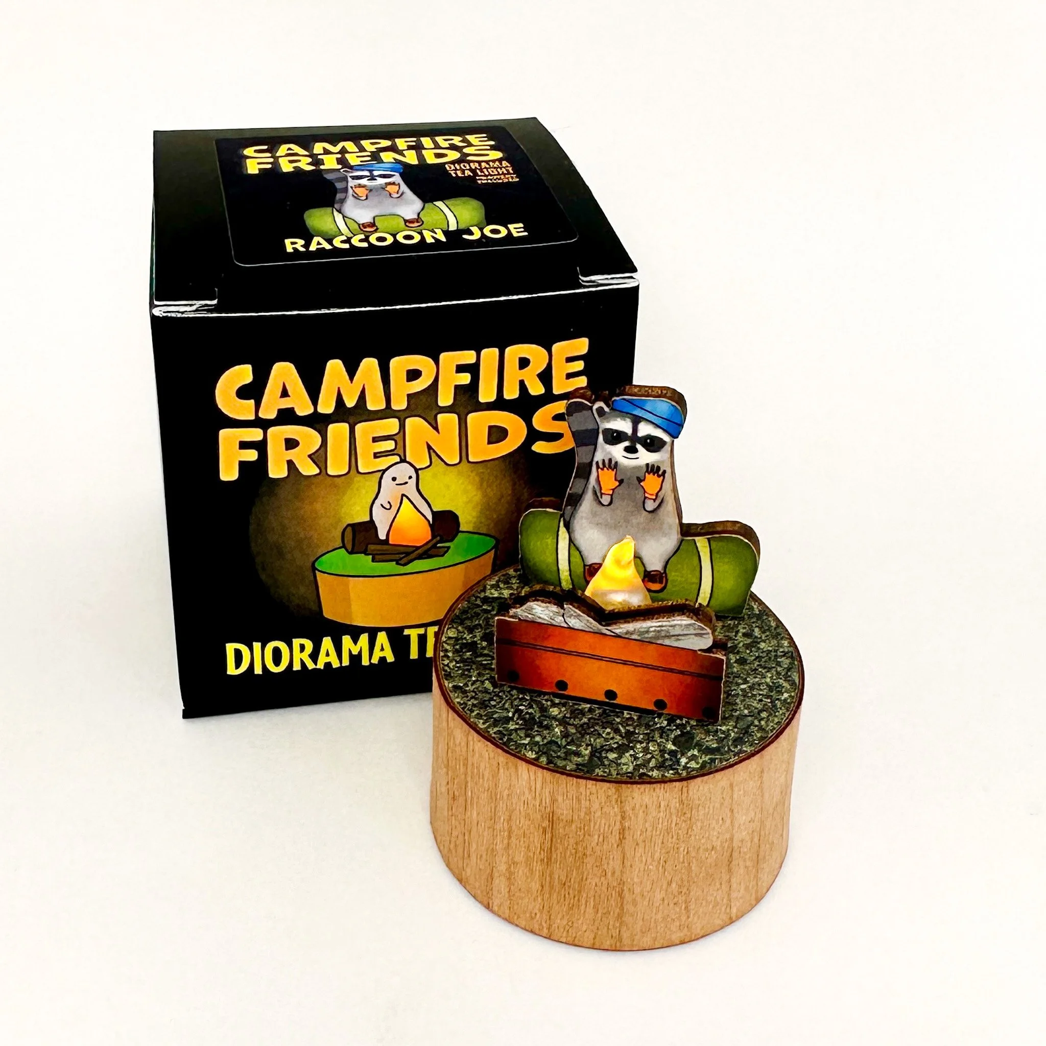 Raccoon Joe Diorama Tea Light