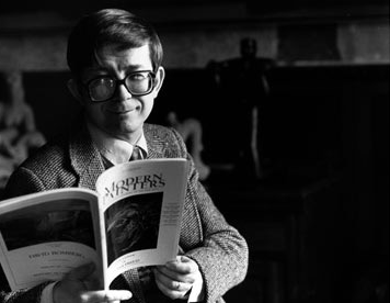 Peter Fuller reading the first issue of Modern Painters, the magazine he founded in 1986