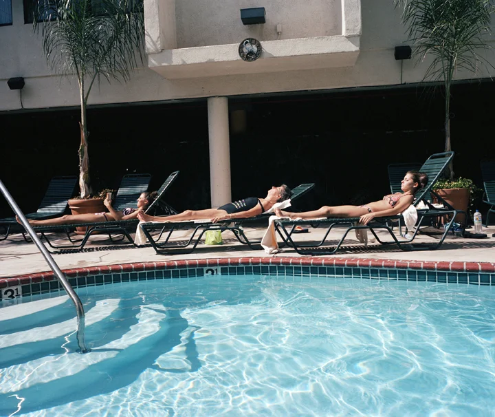 Pool, 2004