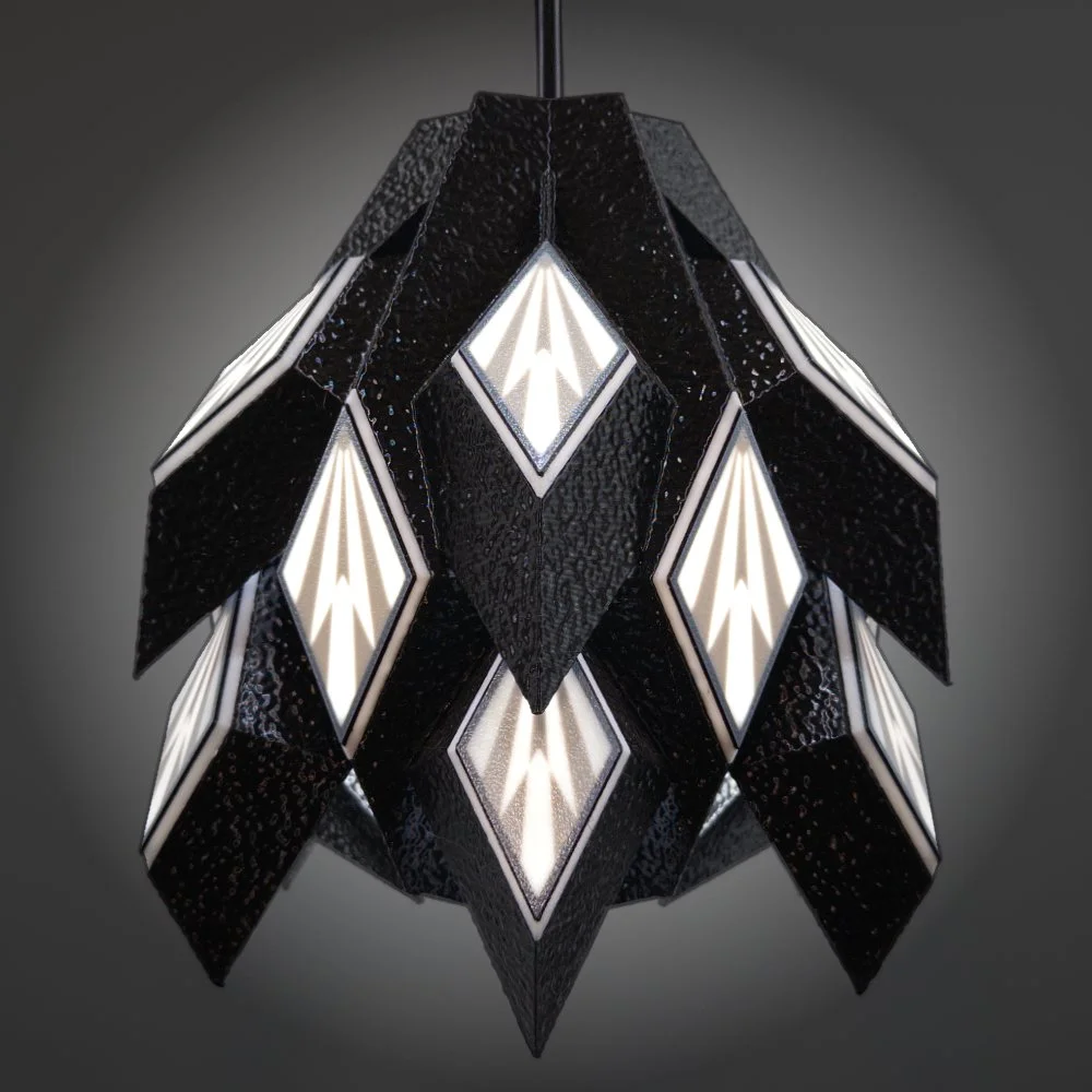 Acorn Lamp in Black