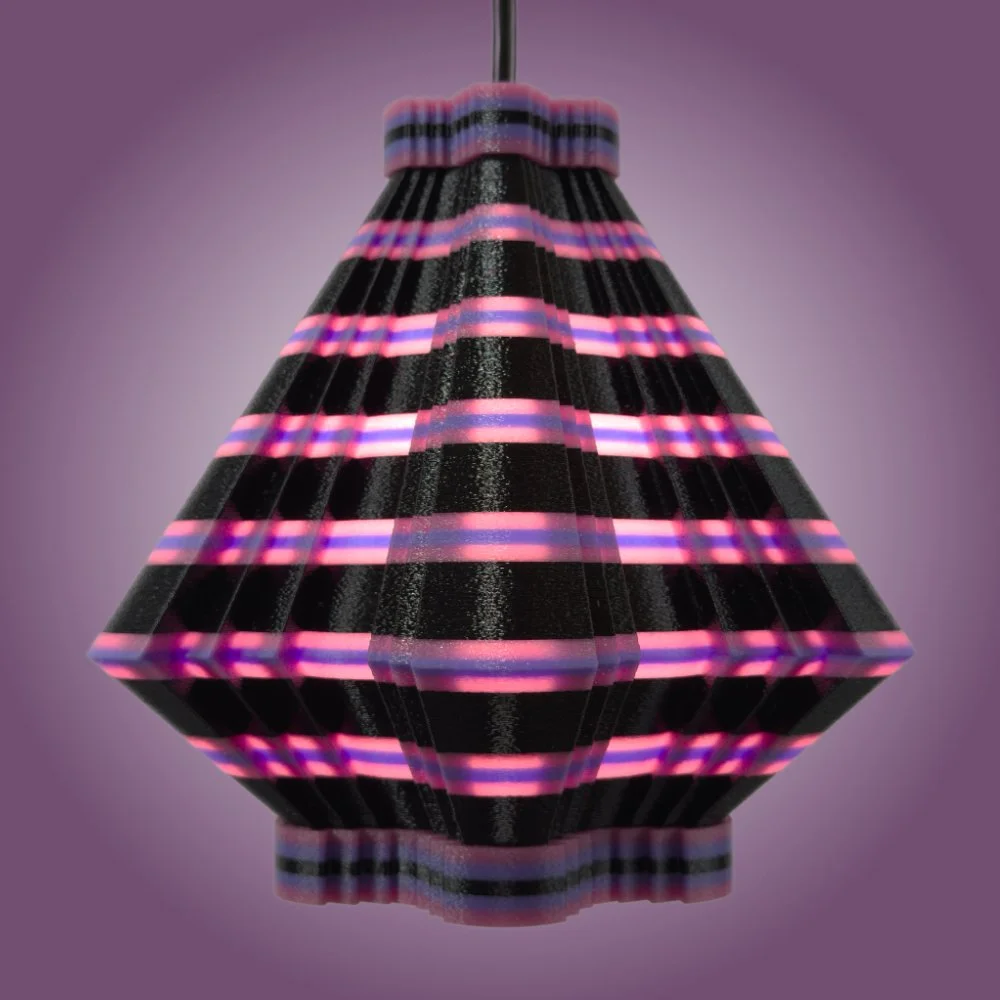 Facets plum and black pendant lamp seen from the front