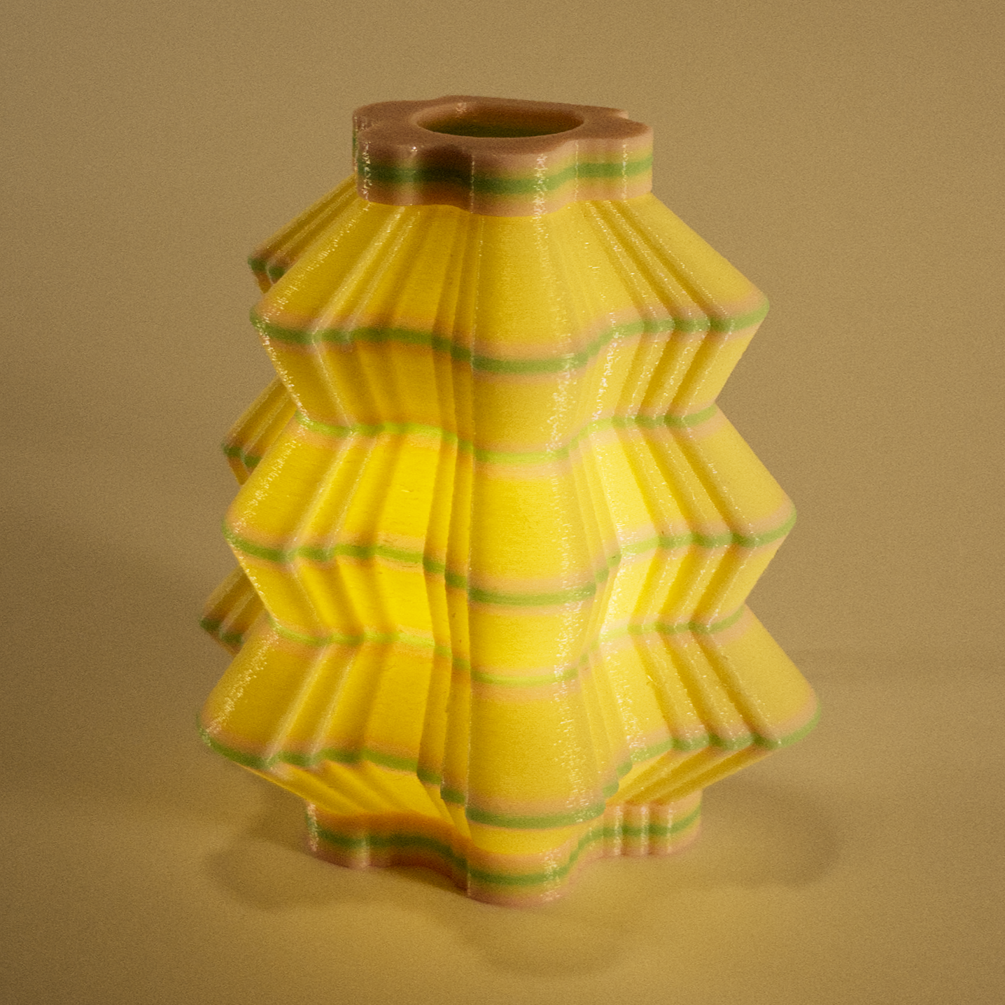 NL Scallops Single yellow pink green.png
