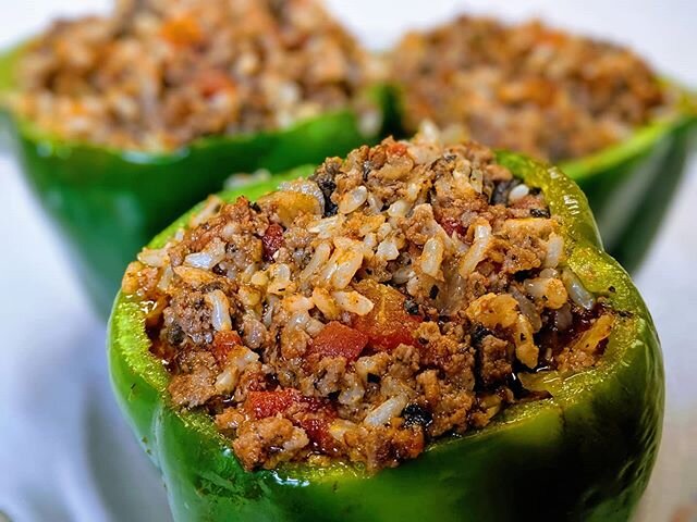 Looking for something to do with your ground beef? Stuffed peppers is a tasty pairing for our grass finished beef. You get a healthy portion of veggies and some healthy fats from the beef, what more could you want? .
.
.
.
#grassfed #grassfinished #g