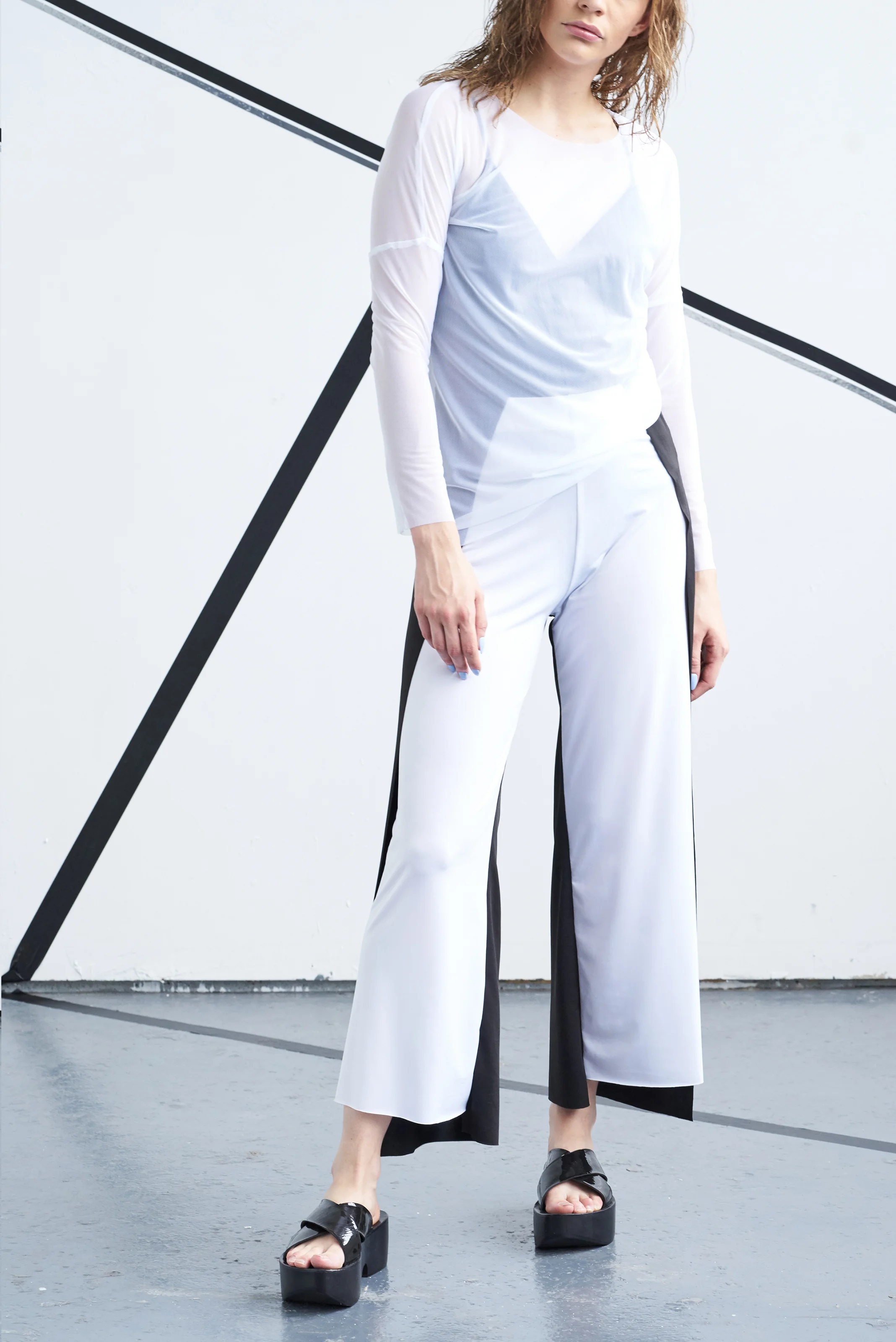 SS19 E Bronson Wht Ft.jpg