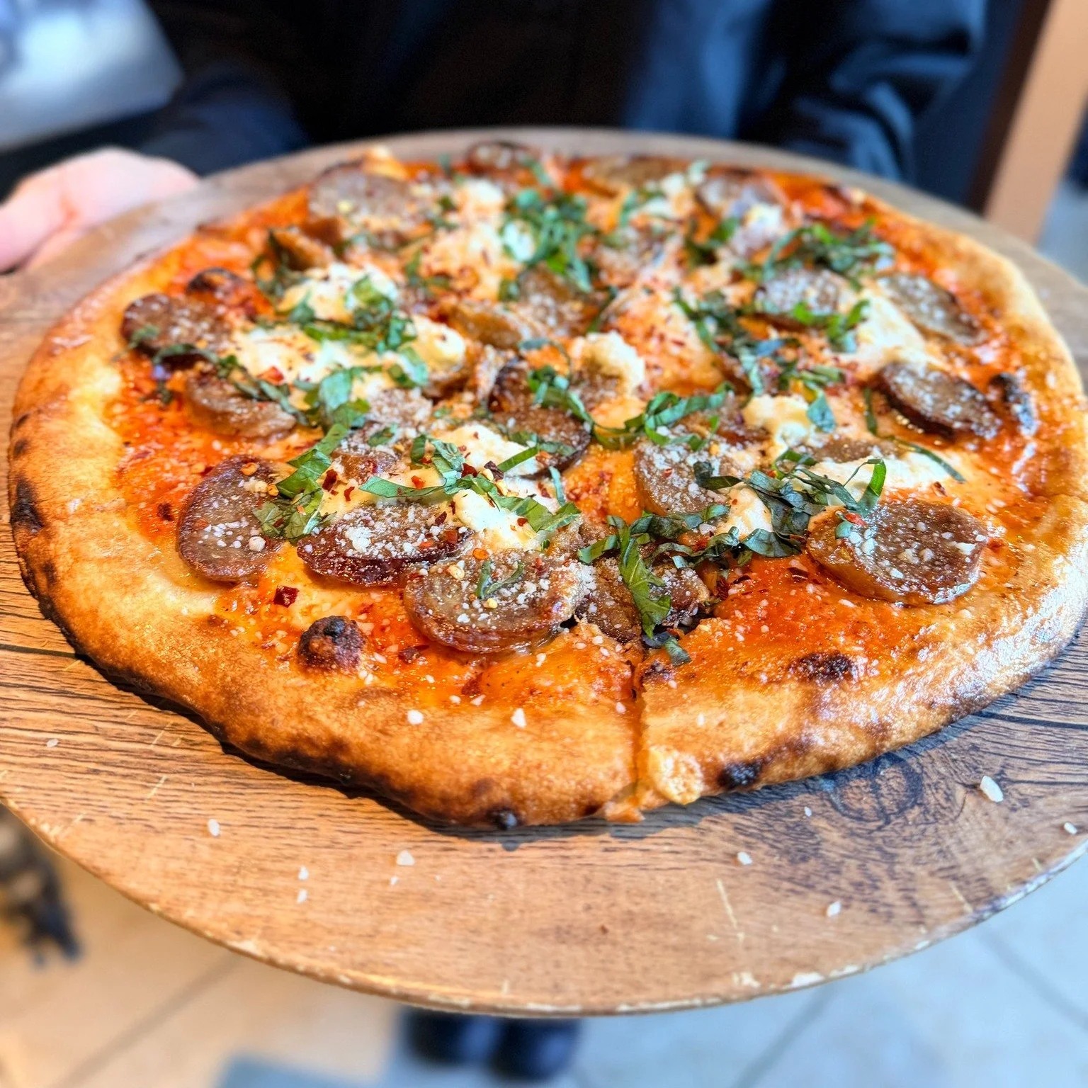 Meet your new obsession 🍕🔥

House-made dough, silky vodka sauce, melted mozzarella + fontina, savory Italian sausage, and rich dollops of ricotta&hellip; finished with fresh basil and a touch of red pepper flakes for that perfect kick.

This one hi
