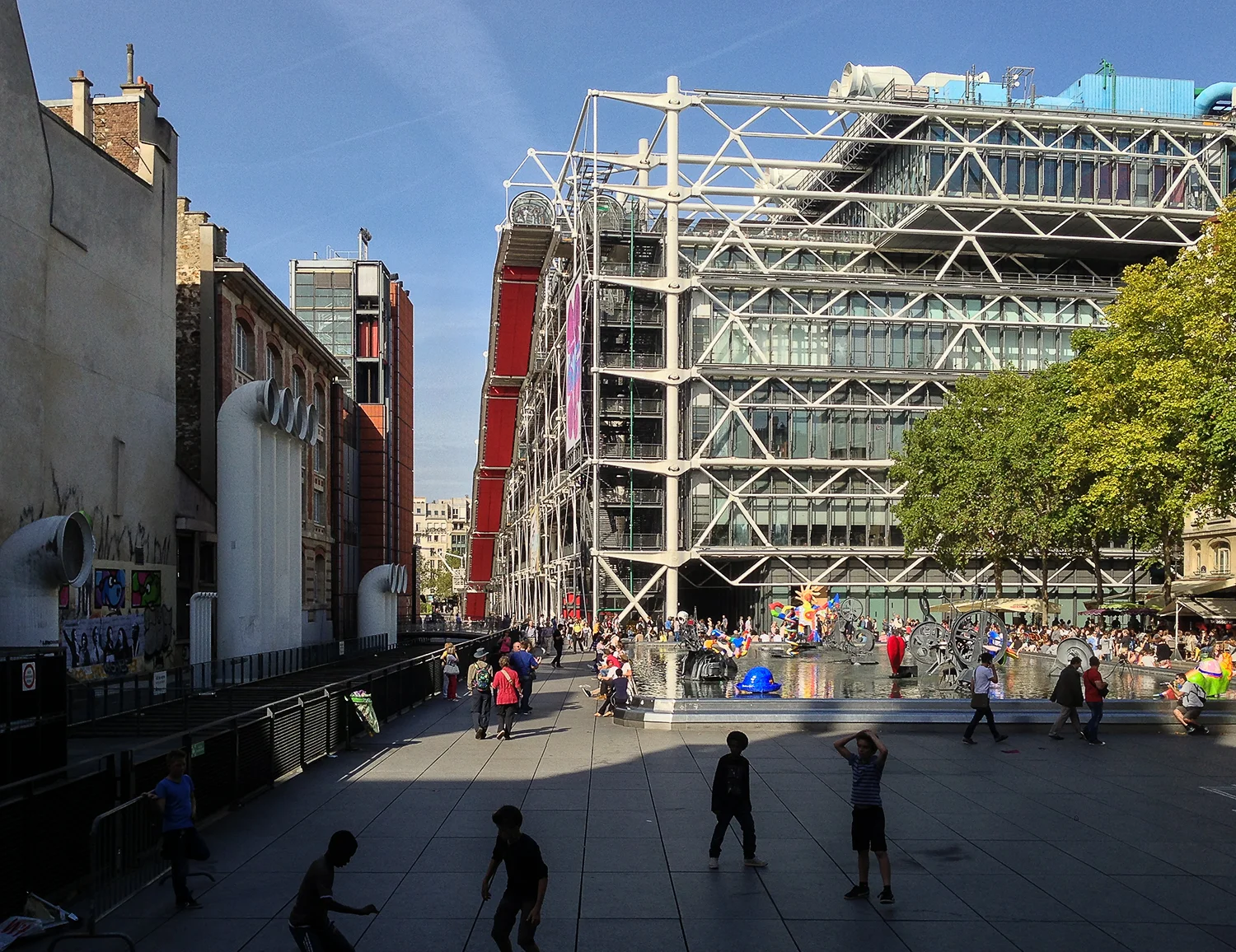Paris_Shadowplay At The Pompidou_IMG_2630.jpg