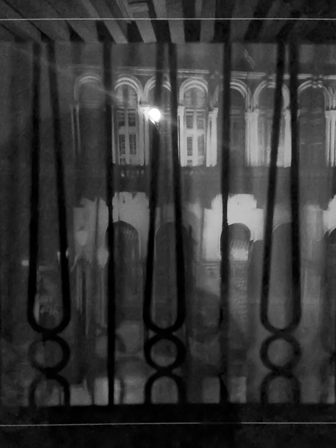 Venice_Villa Window_2013-10-01 21.52.09 HDR.jpg