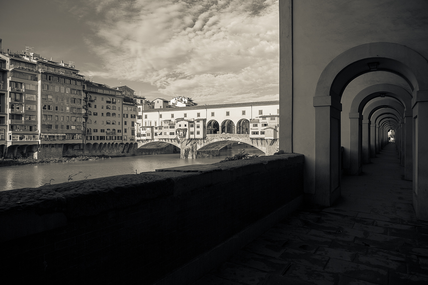 Florence_Ponte Vecchio_B4A0804.jpg
