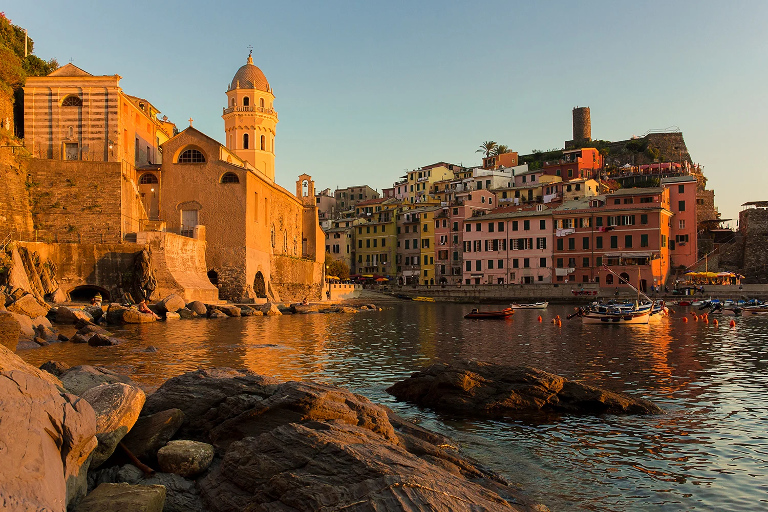  VERNAZZA, Italy 