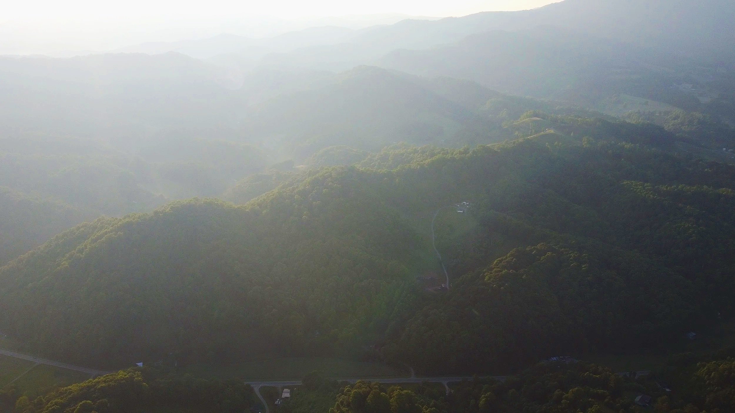 dji_fly_20230610_070122_83_1686395757980_aeb.jpg