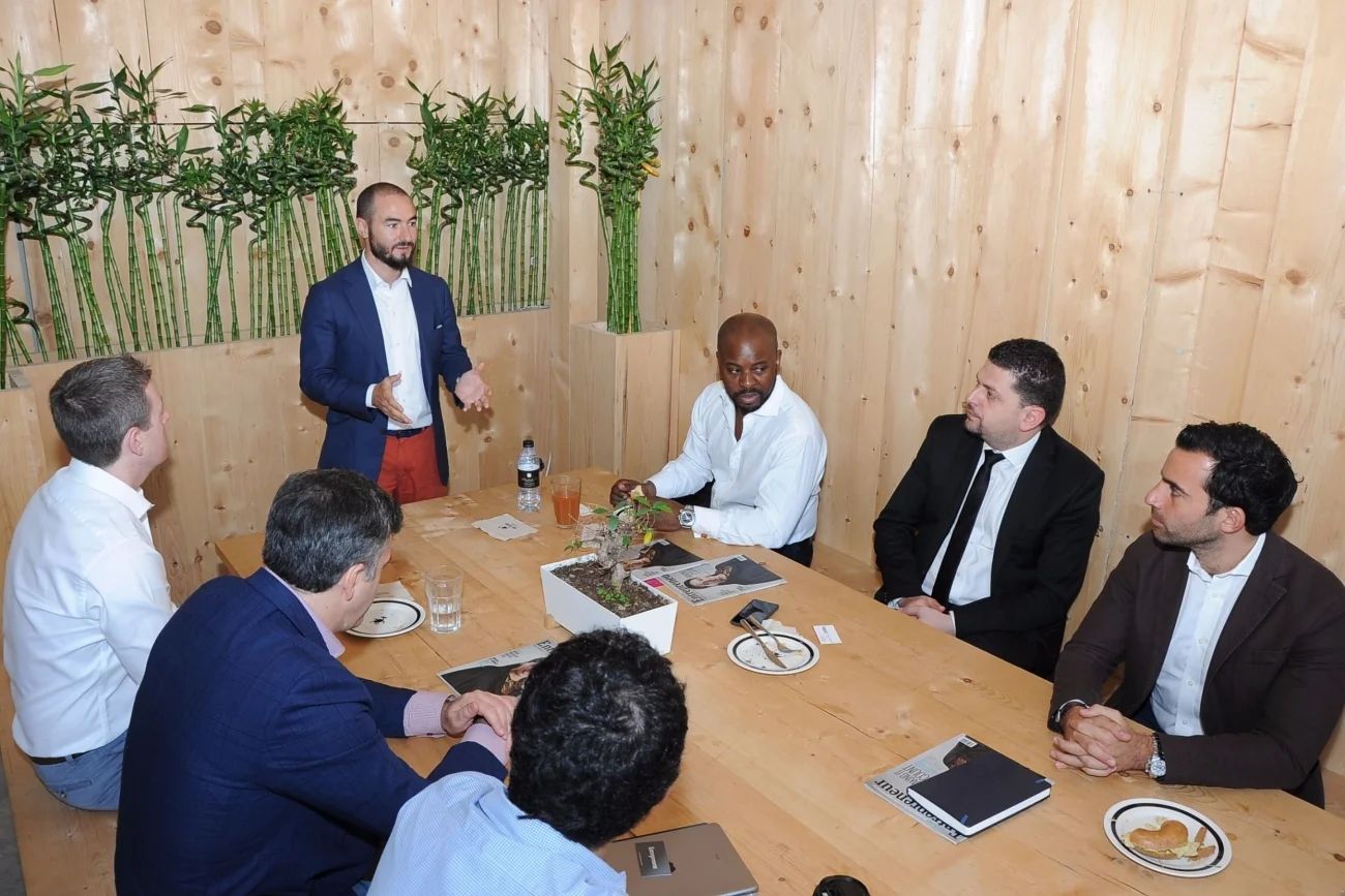 Ejecutivos digitales de los EAU se unen para sesión de líderes digitales impulsada ​​por IBM