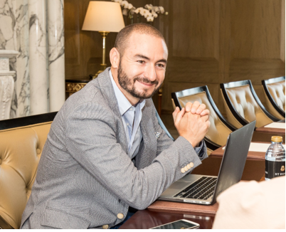 Venturebuilding Journeys: From Chile to Global Impact - A Conversation with Juan Jose de la Torre" |Outliers Podcast