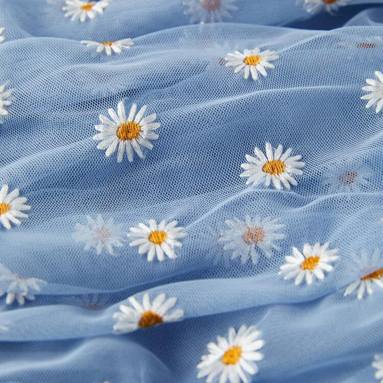 DAISY ORGANZA MARKET BAG    .jpg