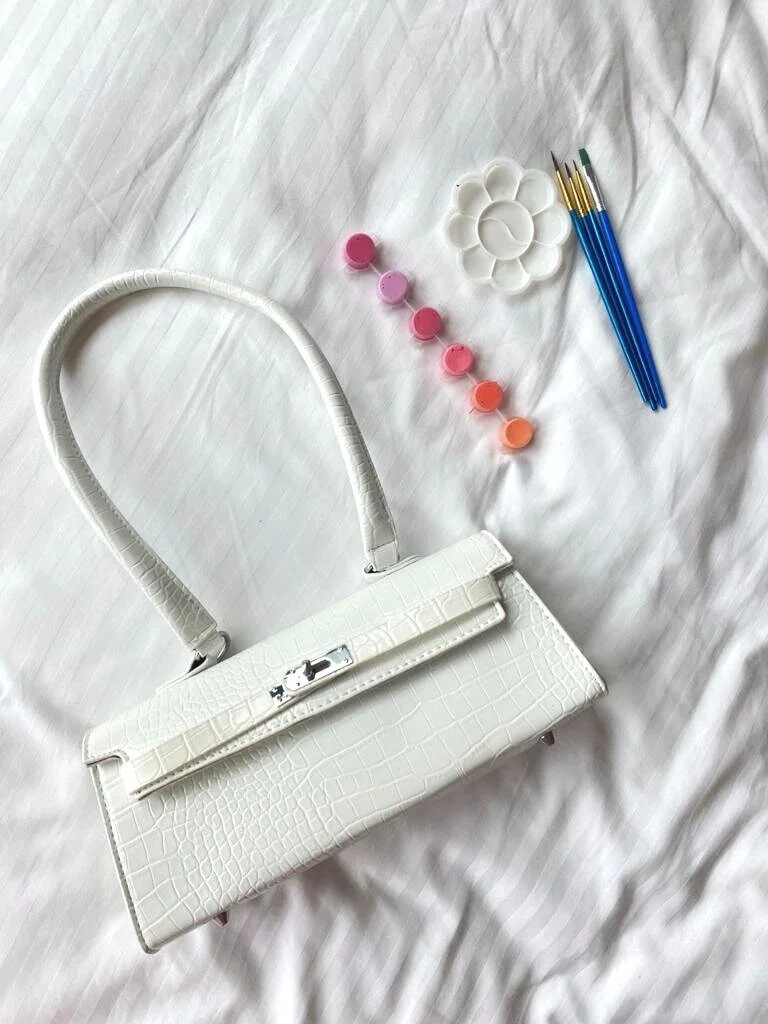 paint a leather bag with acrylic