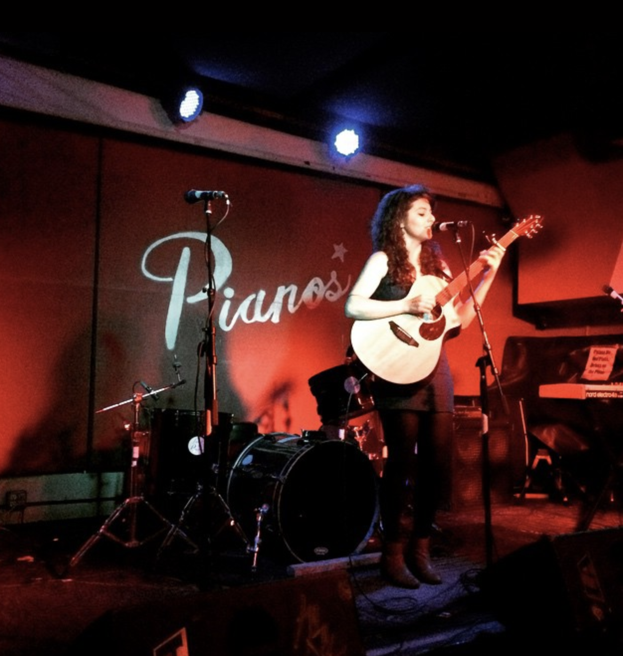 Melis Aker live at Pianos, New York