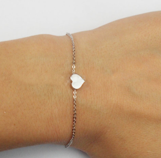 Silver heart Bracelet.png