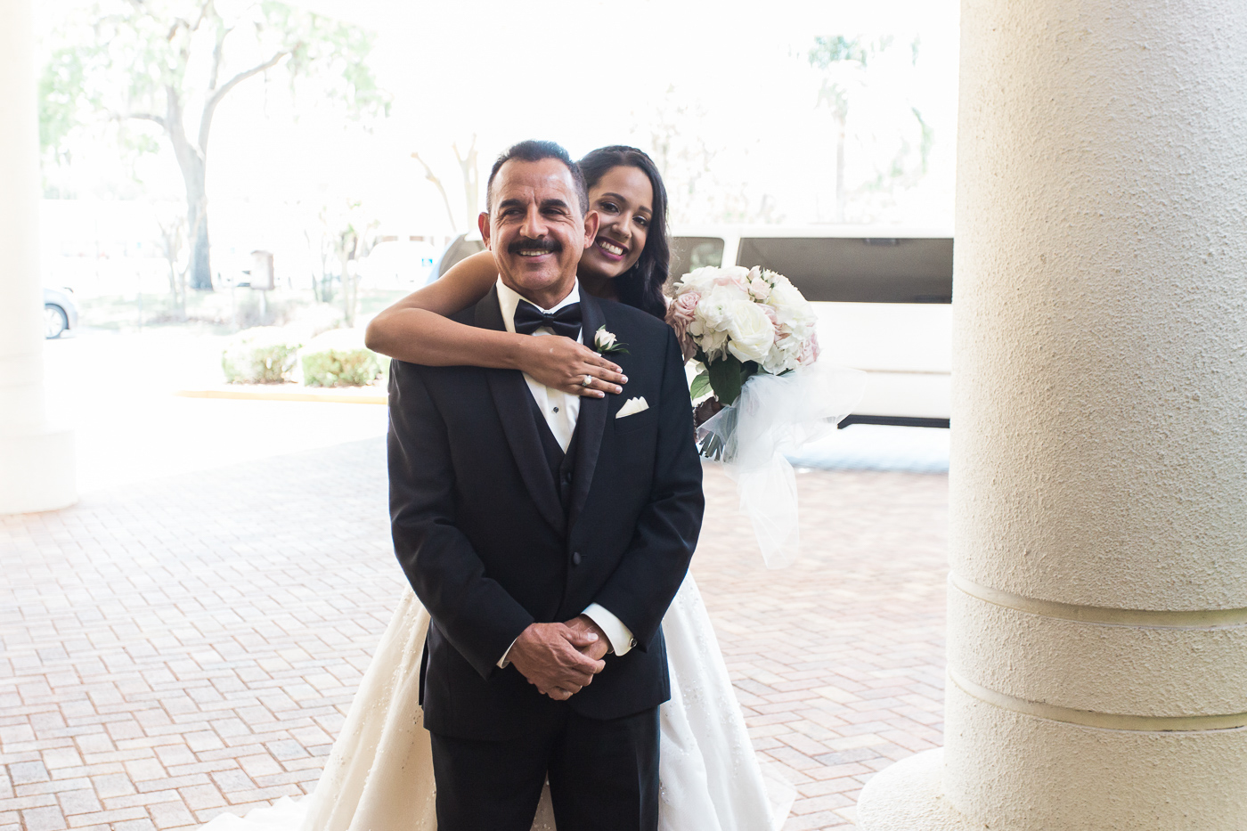 first look with father of the bride-1.jpg