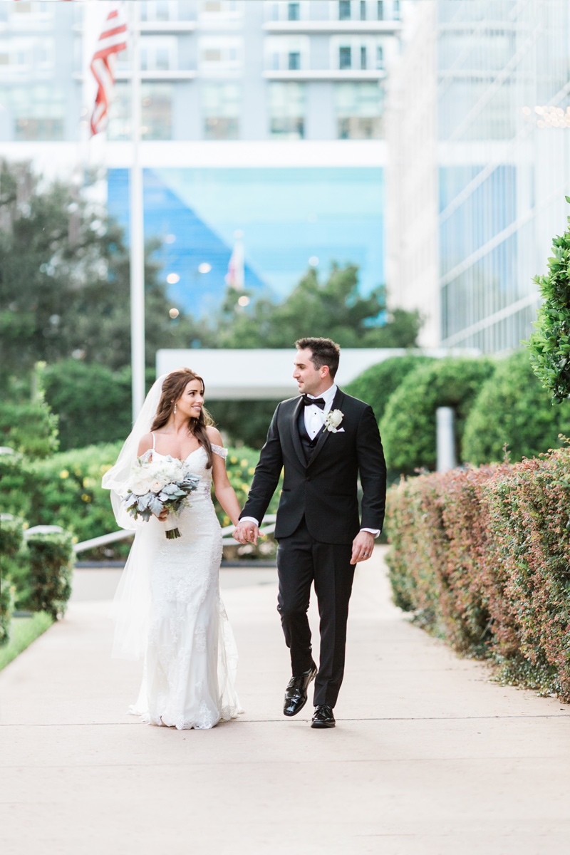 Wedding photos in Downtown Orlando, FL