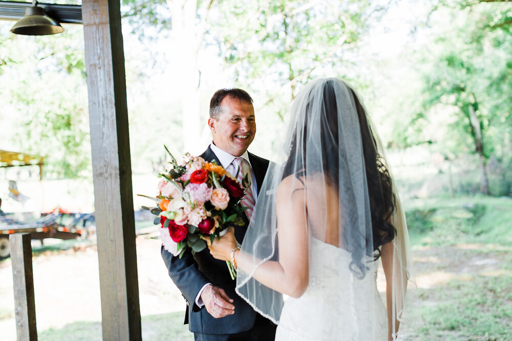 Lakeland-barn-wedding-at-white-horse-ranch-29.jpg