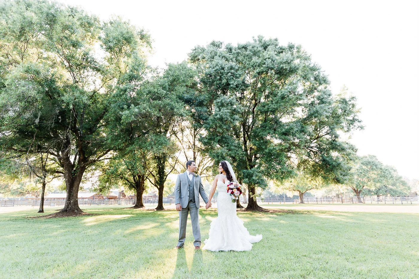 Lakeland-barn-wedding-at-white-horse-ranch-52.jpg